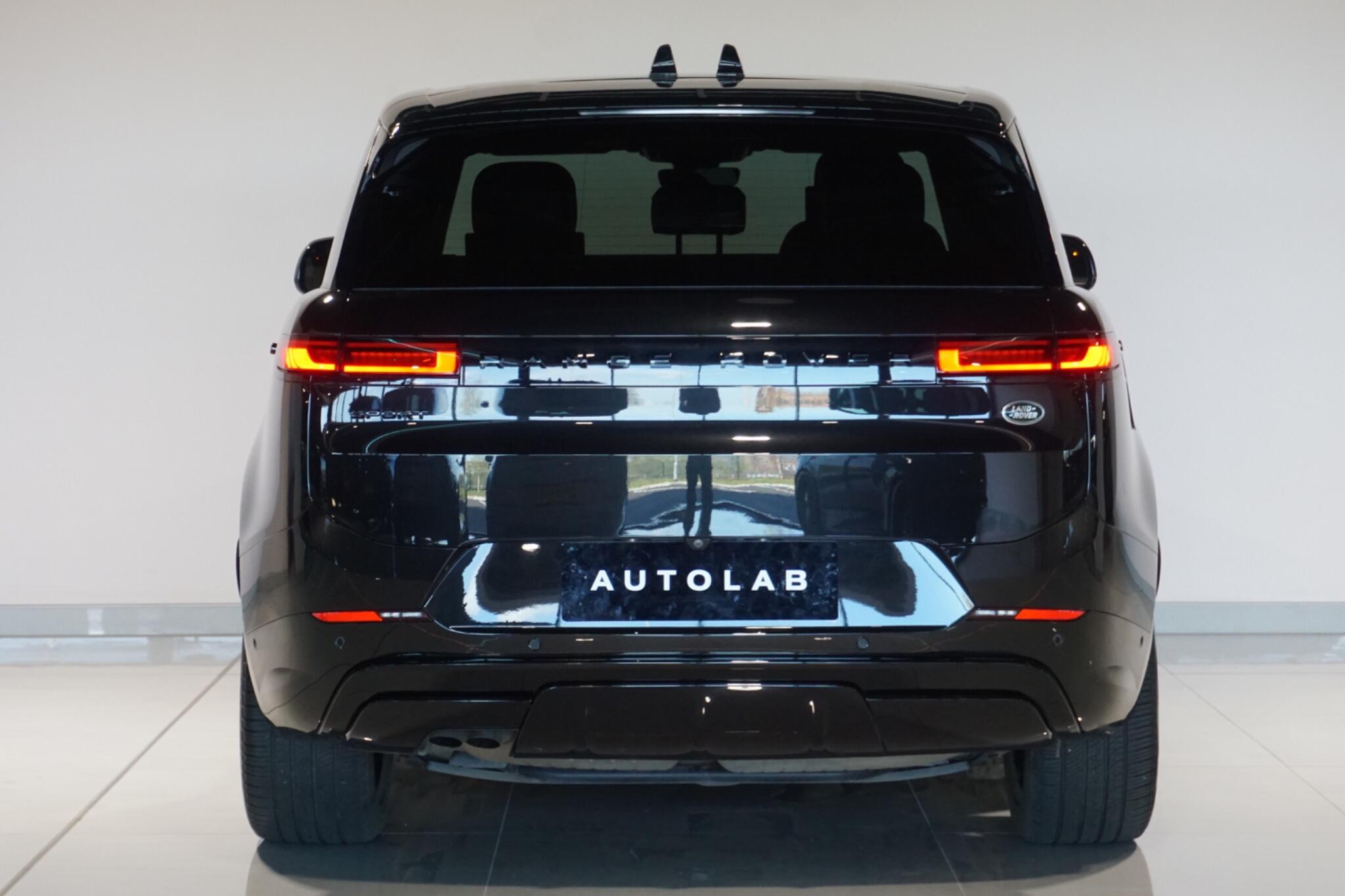 Land Rover Range Rover Sport 3.0 D300 MHEV Dynamic SE SUV 5dr Diesel Auto 4WD Euro 6 (s/s) (300 ps)